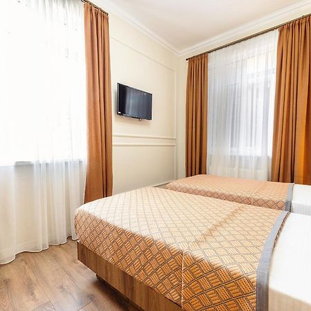 Boutique Hotel Manufactura Tbilisi Exterior foto